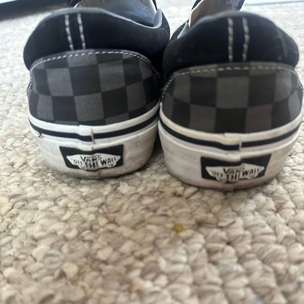 only woren 2 vans